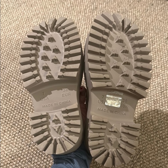 Jeffrey Campbell Taupe Platform Clogs NWOT - Picture 5 of 8